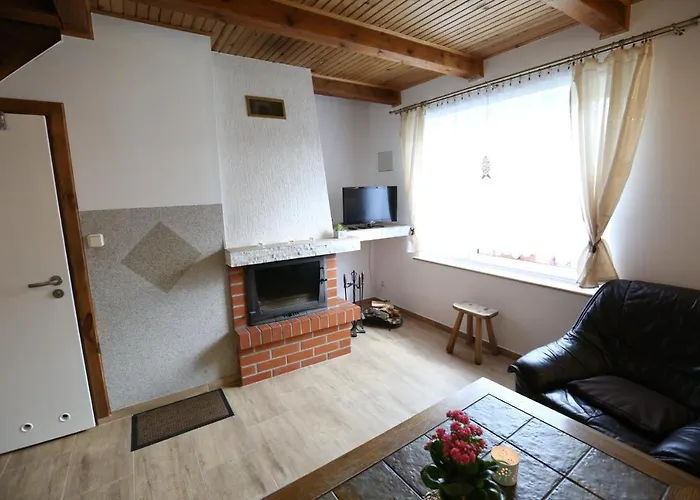 Pod Pstragiem * Lipnica (Bytow)